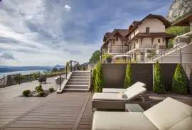 Stunning Domain Luxury Villas Breathtaking Lake View